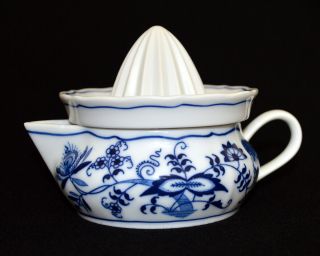 Japan Blue Danube 2 Piece Juicer Vintage Ceramic Blue Onion (1746)