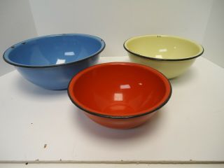 Vintage Enamel Ware Porcelain Metal Bowls Set Of Three