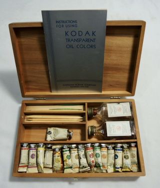 Vintage Kodak Transparent Oil Color Paint Kit In Wood Box W/ Instruction Ca 1935