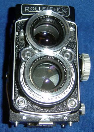 Rollei Rolleiflex 2.  8C Type II (Schneider Xenotar 80mm 2.  8) TLR Camera.  - - 3