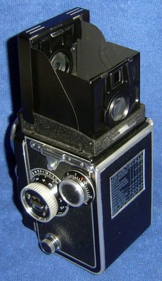 Rollei Rolleiflex 2.  8C Type II (Schneider Xenotar 80mm 2.  8) TLR Camera.  - - 9