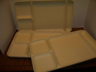 Set Of 3 Vintage Tupperware Almond Divided Picnic Plates Dinner Tv Trays Camping