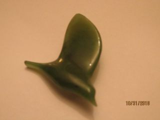 Vintage Carved Green Jade Flying Dove Bird Gold Brooch Pin Rare