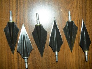 Vintage Magnus Broadheads,  2 Blade Cutting Point,  1 1/4 " Qty 6