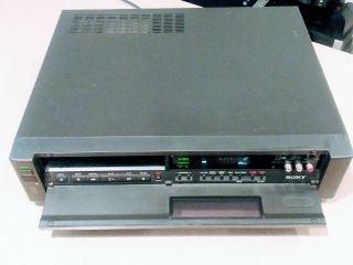 SONY BETAMAX BETA HI FI VCR RECORDER SL - HF2000 - W/ 31 BETA MOVIES 8