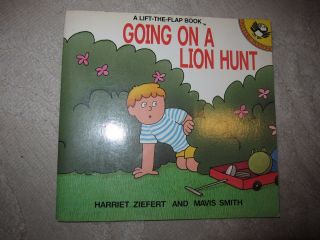 Vtg Pb Book,  Going On A Lion Hunt By Harriet Ziefert,  Illus By Mavis Smith,  1989