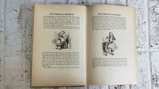 Vintage Alice ' s Adventures In Wonderland & Through The Looking Glass 3