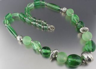 Vintage 60’s Silver Tone & Green Glass Bead Necklace