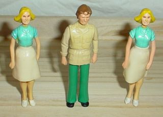 Vintage Fisher Price People Dollhouse Family Figures Moms Dad