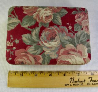 Rose Fabric Jewel Box With 13 Pairs of Vintage Earrings 5