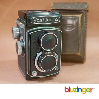 Yashica - A Tlr Vintage Twin Lens Reflex Film Camera