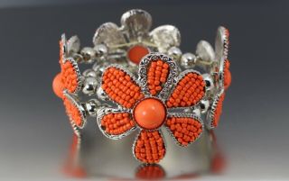 Vintage 70’s Orange Plastic Bead Stretch Flower Bracelet