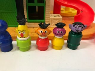 Vintage 1976 Fisher Price Sesame Street Clubhouse 937 With Figures 5