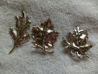 Vintage Costume Jewelry Exquisite Enamel Leaf Brooches x3 6