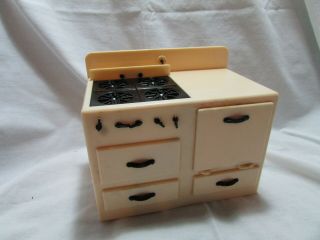 Vintage Renwal No.  26 Dollhouse Miniature Plastic Stove Oven Range Toy