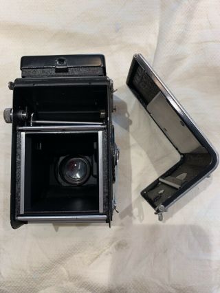 Rolleiflex 3.  5f Automat Camera Model 3 / Schneider - Kreuznach Xenar 1:3.  5/75 7