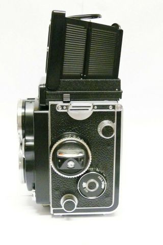 ROLLEIFLEX 2.  8F 80MM F2.  8 PLANAR.  STUNNING,  ONE OF THE BEST AVAILABLE? INC.  CASE 4