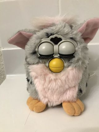VINTAGE 1998 GRAY/PINK/SPOTTED FURBY 70 - 800 - TIGER ELECTRONICS - TESTED/WORKS 3