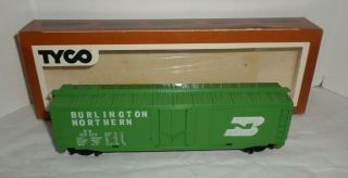 Vintage Tyco Burlington Northern Train Box Car 50 Ft 339e Ho Scale