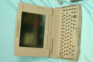 Vintage Nec Versa Laptop Pc - 440 - 1531 W/ Charger