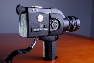 Nikon R10 8mm Movie Camera w/ Cine - NIKKOR 7 - 70mm f/1.  4 FILM, 4
