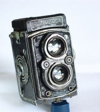 Rolleiflex Automat 6x6 - Model 2 = K4b Tlr Camera With Schneider Xenar 75mm F3.  5
