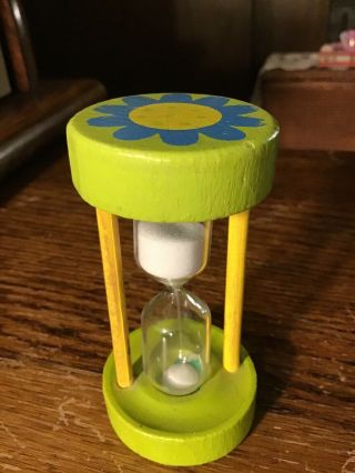 Vintage 1960’s Wooden Hourglass Egg Timer - Retro Hippy Flower Power Lime