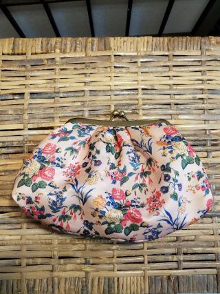 The Vintage Cosmetic Company Pink Floral Nylon Kiss Clasp Bag