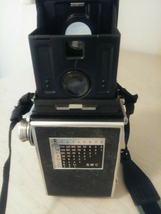 Rolleiflex 2.  8E 80mm f/2.  8 Xenotar Medium Format TLR film camera DBP DBGM 5
