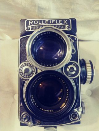 Rolleiflex 2.  8E 80mm f/2.  8 Xenotar Medium Format TLR film camera DBP DBGM 6