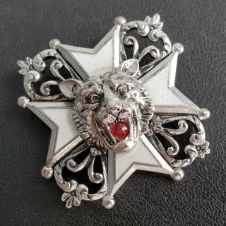 Signed Barclay Vintage White Enamel Maltese Cross Silver Tn Lion Brooch Pin T54