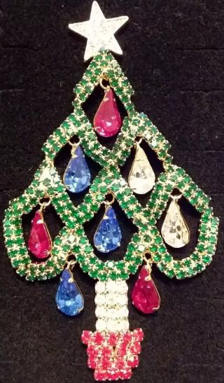 High End Designer Vintage Glass Crystal Rhinestone Christmas Tree Brooch Pin