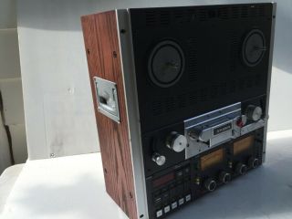 Portable STUDER A810 Recorder 4 Speed,  Monitor Oak Side Panels Fully Re Capped 4