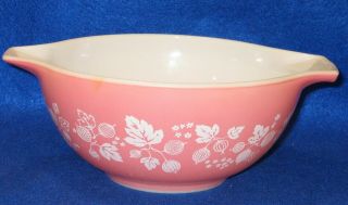 Vintage 1950s Pink Pyrex 7 " Gooseberry Cinderella 1 1/2 Quart Mixing Bowl 442