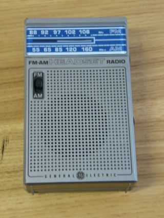 Vintage General Electric Am/fm Pocket Radio 7 - 1150\a Portable Ge Portable Radio
