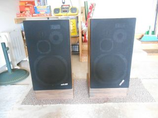 Pioneer HPM 100 Speakers in boxes with stands 9