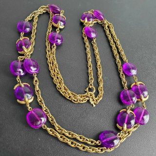 54 " Long Trifari Vintage Purple Grape Acrylic Necklace Gold Tone Chain Q93