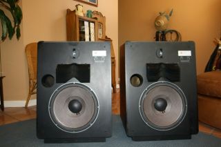 JBL L300 Floor standing Speakers 9