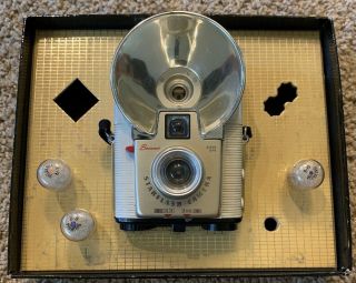 Vintage Kodak Brownie Starflash Outfit Camera With Three Bulbs