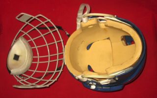 Vintage Cooper Hockey Helmet with Cage - Model SK2000M in good shape - Blue Color 4