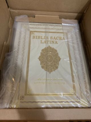 Biblica Sacra Latina Gutenburg Bible Easton Press