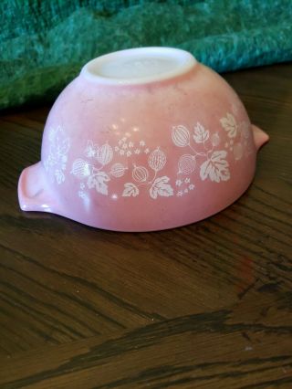 Vintage Pyrex 1.  5 Quart Pink Gooseberry 442 Cinderella Mixing Nesting Bowl