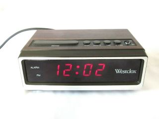 Vintage Westclox Model 22651 Digital Led Alarm Clock W/ Snooze & Battery Power