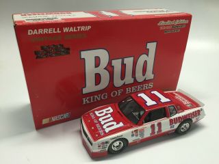 1/24 Darrell Waltrip 1983 - 86 11 Bud Monte Carlo - Caliber Vintage Series -