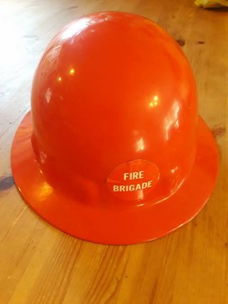 Vintage Fire Brigade Hard Hat Lectric Fibre - Metal Products Asa 22.  1 Sec5.  1