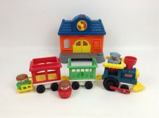 Fisher Price Little People Playset Circus Train W Figures Station Vintage 1991