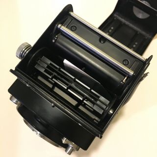 Rolleiflex 3.  5F Model 1 TLR Camera - S/N: 2209579 10