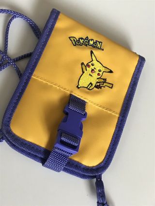 Vintage Nintendo Gameboy Color Pokemon Carrying Case Bag Pikachu Yellow VGUC 2