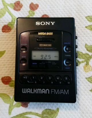 Vintage Sony Walkman Wm - F2085 Am/fm Stereo Radio Cassette Tape Player -
