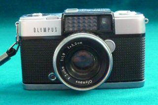 Lovely Vintage Olympus Pen - D Camera With Zuiko 1:1.  9 F=3.  2cm Lens,  Case
